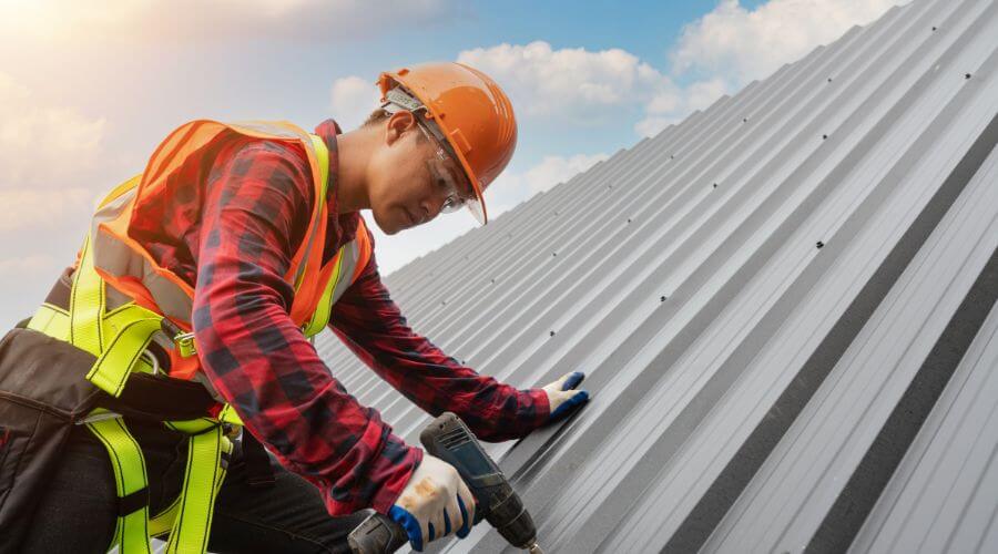 GAF certified roofer in Dundas, IL